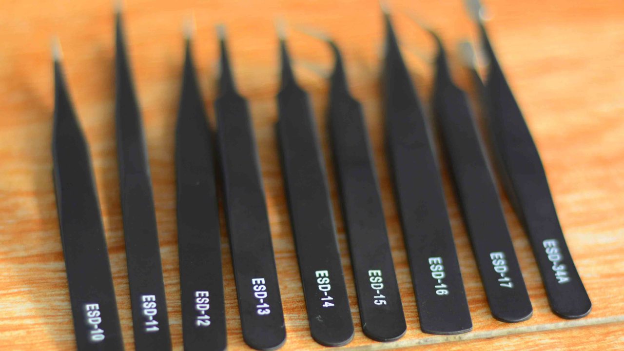 How to use ESD Tweezers