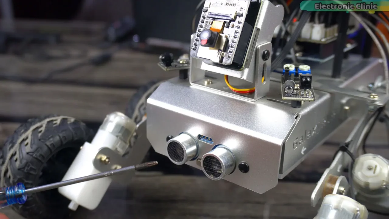 Ultrasonic Sensor on a robot - master robotics