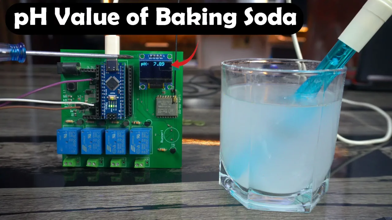 testing baking soda ph value using pH Sensor with Arduino