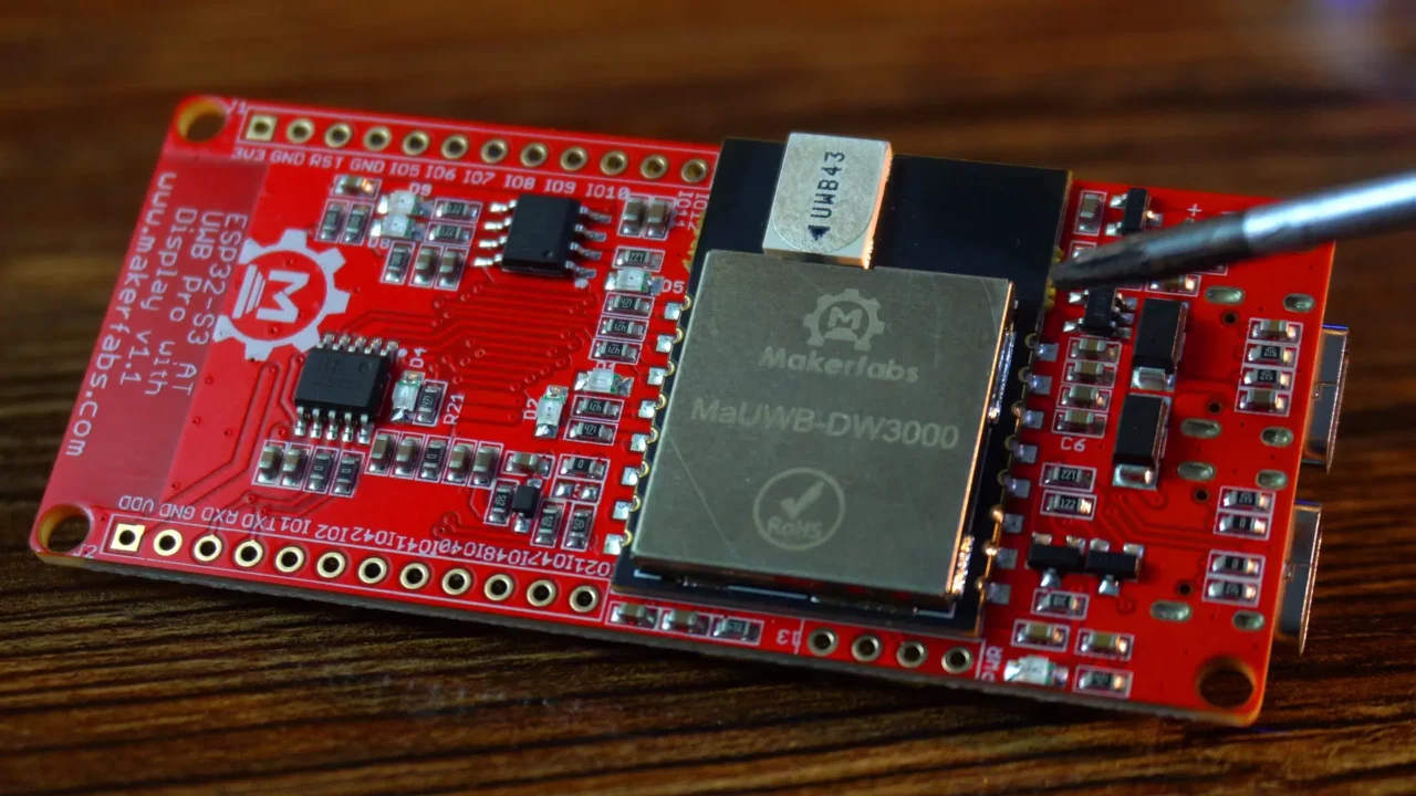 mauwb dw3000 chipset for indoor tracking system