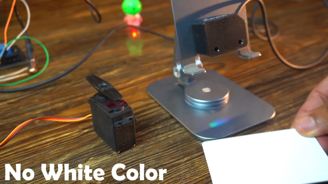 Smart Color Mark Photoelectric Sensor with esp32 servo control