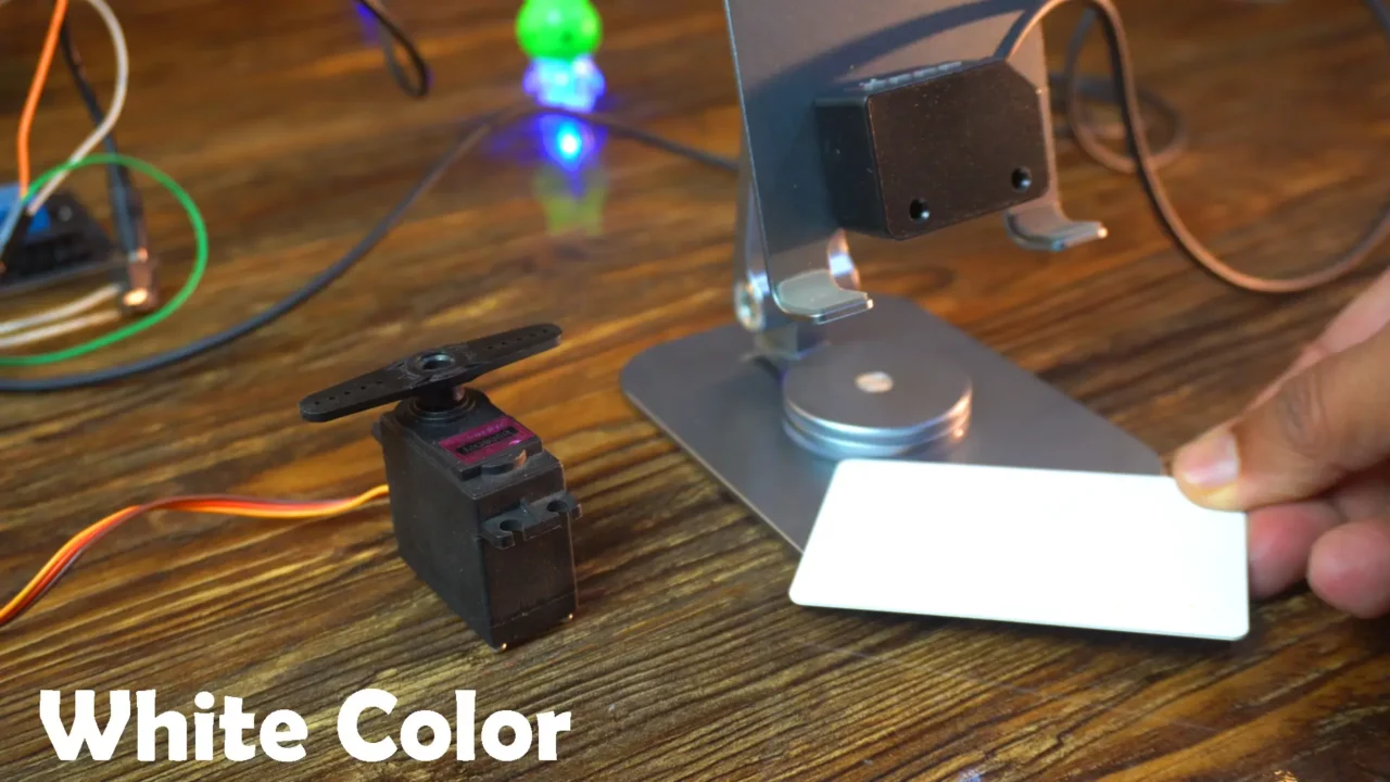 use Smart Color Mark Photoelectric Sensor color sensor to control servo motor
