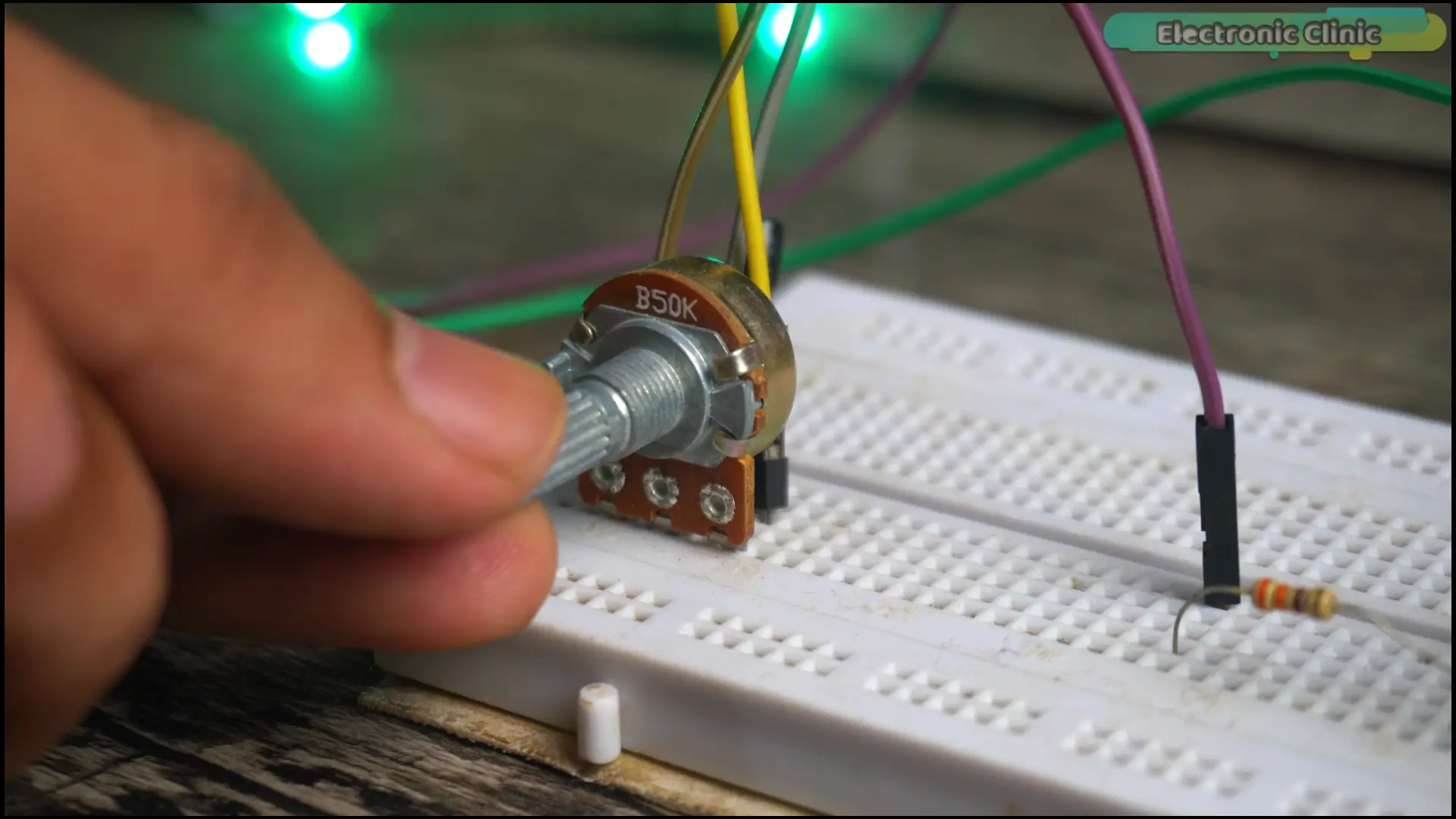 Adding a capacitor to the potentiometer for hardware filtering
