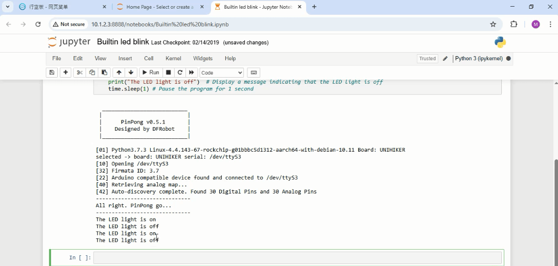 UNIHIKER M10 project output displayed on the touchscreen and Jupyter Notebook