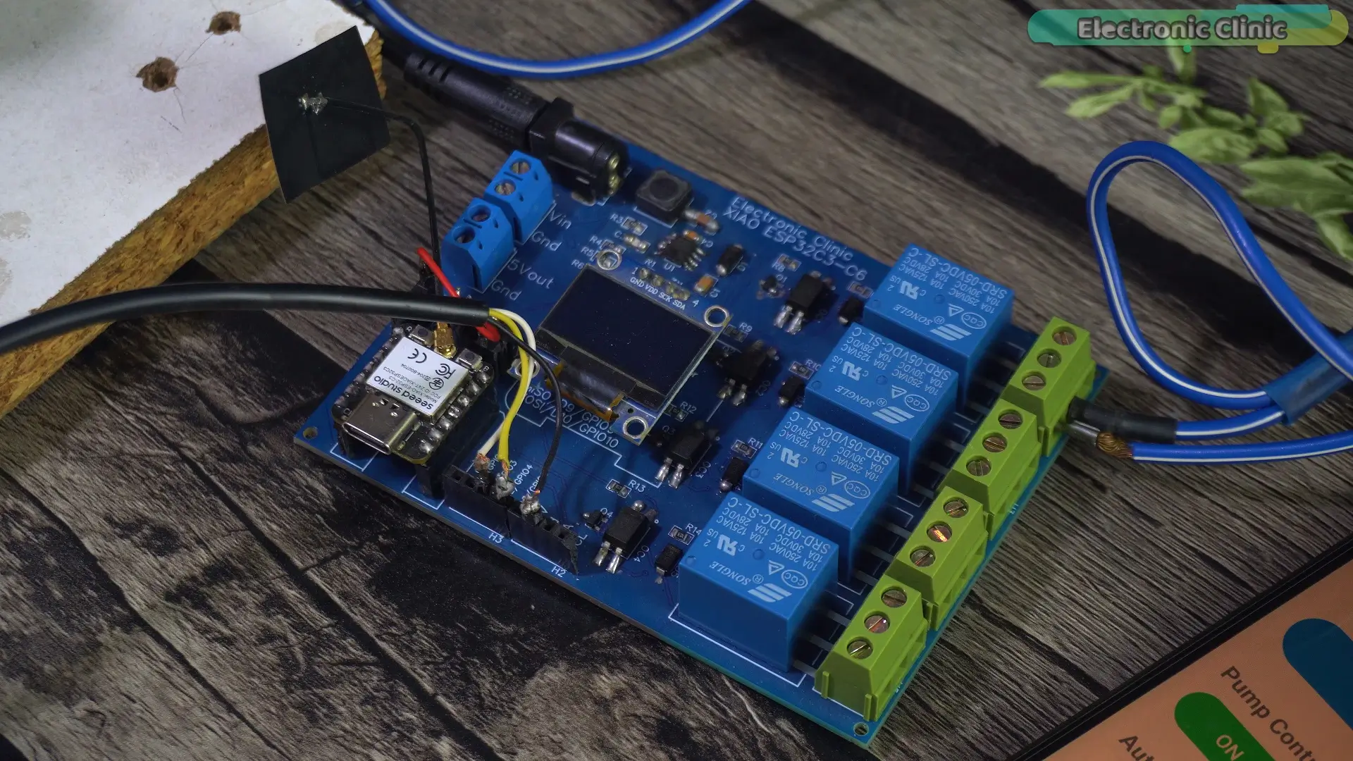 Water tank lower and upper limits stored in EEPROM memory
